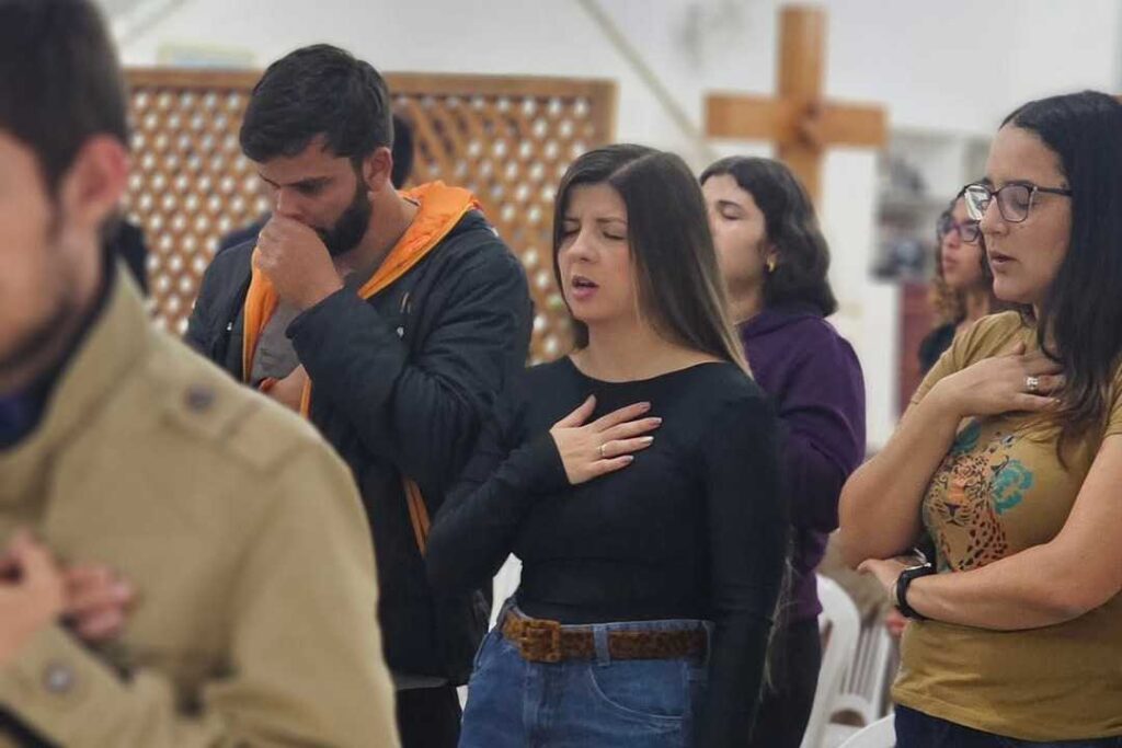 Noite de Adoração na Comunidade Palavra de Deus
