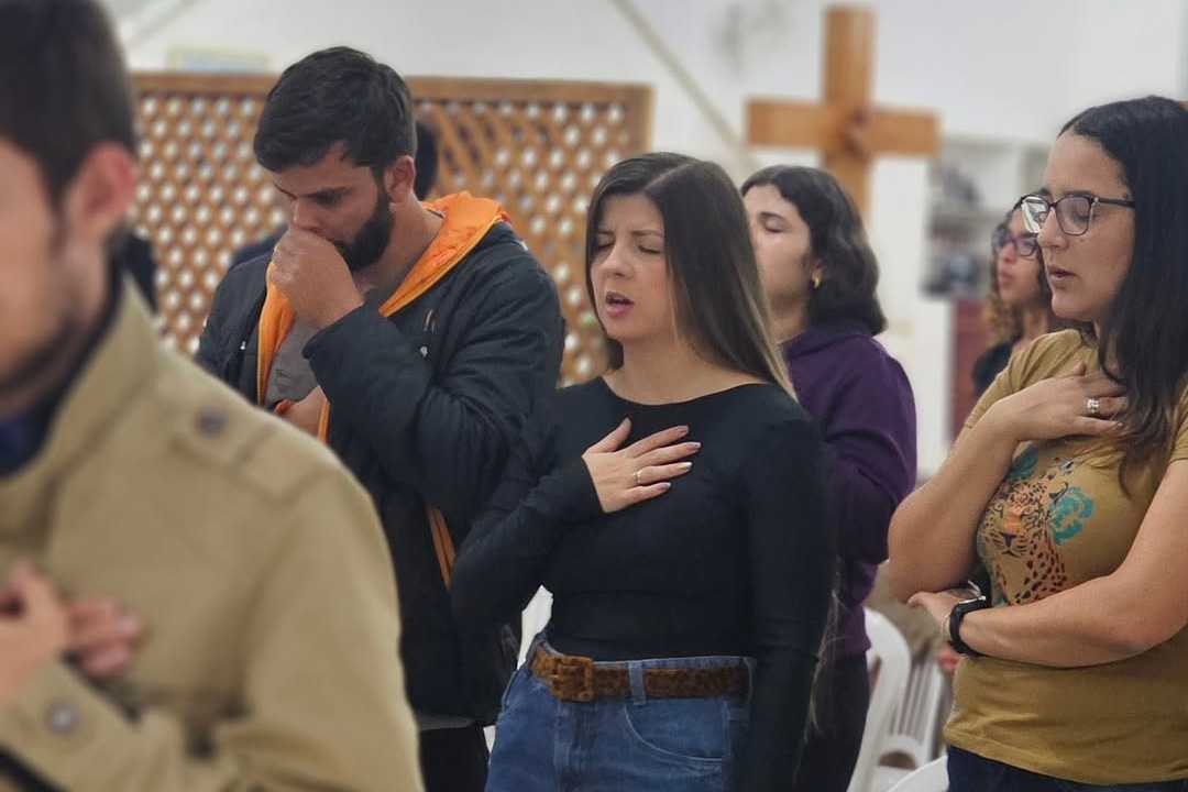Noite de Adoração na Comunidade Palavra de Deus
